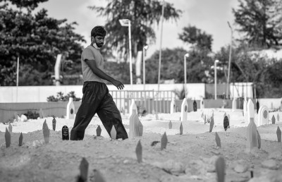 ކޮވިޑްގައި 27 އަހަރުގެ ޒުވާނަކު މަރުވެއްޖެ