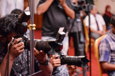 މީޑިއާތަކަށް ބަޖެޓުން ފައިސާ ދޭތީ ފާޑުކިޔަނީ، "ދަރިވަރުން ތިބީ ފީ ނުދެއްކިފައި"