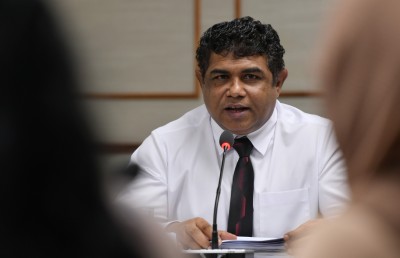 ކާފަރަށް ގޮވުން ހުއްޓުވަން އިބިލީހާ މަޝްވަރާކުރާކަށް ނުޖެހޭ: ބޮންޑޭ