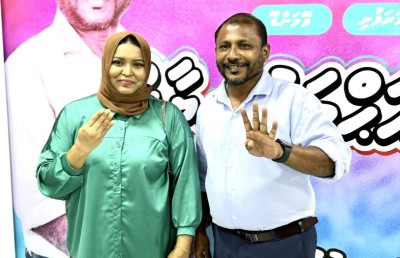 ތިމަރަފުށީ ދާއިރާ އަށް ވާދަކުރާ ޑިމޮކްރެޓްސްގެ ކެންޑިޑޭޓުގެ ތާއީދު ރިޔާޒަށް