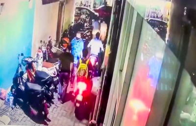 ލިބުނު ޝޮކާއެކުވެސް ދަބަސް އެއްލައިލާ މީހުންނަށް އެހީވުމުގައި