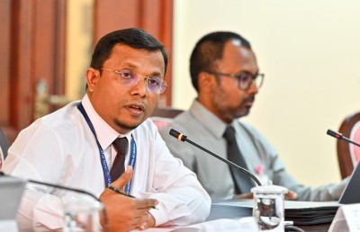 ދަރަނީގެ ގޮންޖެހުން ވަރަށް ބޮޑު، އެކަމަކު ގައުމު ސަލާމަތް ވާނެ: ޝަފީގު