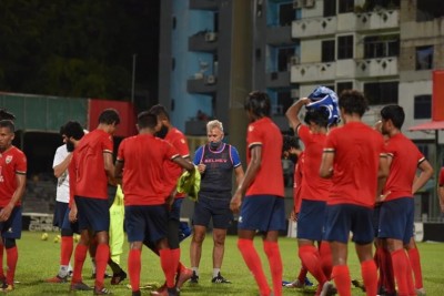 ޗައިނާއަށް ފުރާ ގައުމީ ޓީމް ޖެންގައި ކޭމްޕް ކޮށްފި