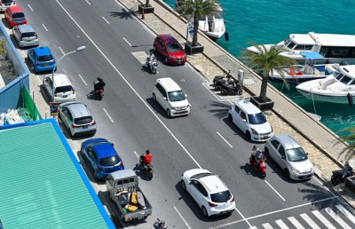 މޯލްޑިވްސް ވޭވްގެ ކުންފުންޏަކުން ވެހިކަލް ގަންނަން މަކަރާ ހީލަތުން ގިނަ އަދަދެއްގެ ފައިސާ ހޯދި މައްސަލައެއް ބަލަނީ