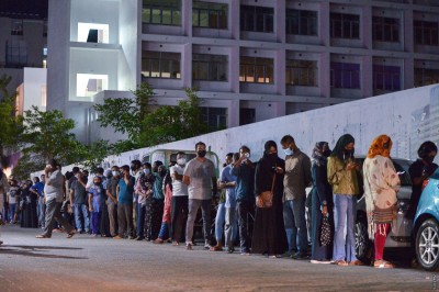 ހޮނިހިރު ދުވަހުން ފެށިގެން ވެކްސިން ޖެހުން ދުވާލު، މިއަދު ވެކްސިން ނުޖަހާނެ