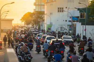 އެންމެ ގިނަ ޕޮޒިޓިވް ކޭސް 18-39 އަހަރާ ދެމެދުގެ އުމުރު ފުރާއިން