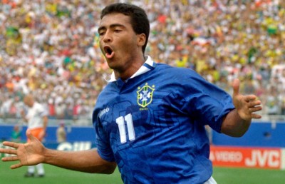 އުމުރުން 58 އަހަރުގައި ލެޖެންޑް ރޮމާރިއޯ އަލުން ދަނޑަށް