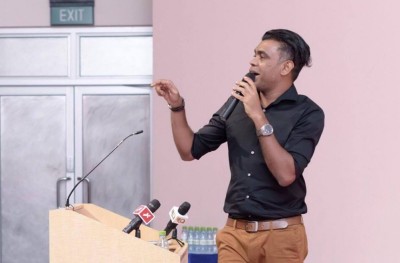 ދިގު "މެރަތަން" އަކަށް ފަހު މަރޭ އަރާމު ކުރައްވަނީ