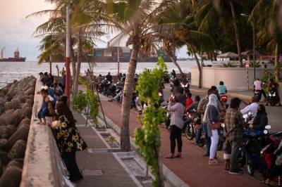 ކޮންޓެކްޓުން ގިނަވެ، ހަމައެކަނި ހައި ރިސްކް މީހުން ޓްރޭސް ކުރާ ގޮތަށް ހަދައިފި 