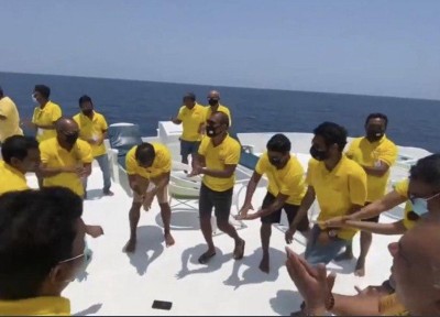 ފޫނުބެދޭ ސިޔާސަތު؛ ގެއްލުން ރައްޔިތުންނަށް!