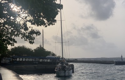 ހާލުގައި ޖެހުނު ޔޮޓެއް މާލޭ ފަޅަށް ވަދެފި