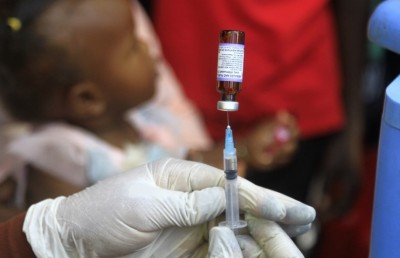 ވެކްސިނުން ބައި ގަރުނު ތެރޭ 154 މިލިއަން ފުރާނަ ސަލާމަތްވި: ޑަބްލިޔުއެޗްއޯ