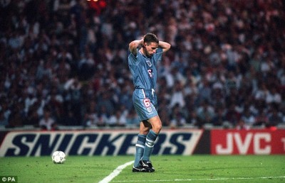 ސައުތުގޭޓް ހިތްހަލާކުކޮށްލީ ޖަރުމަނުގެ ގޯލްކީޕަރު ކޯޗް