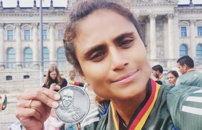 ރެކޯޑަށްވުރެ ބާރަށް ޝަމްހާ ދުވެފި، އެކަމަކު ރެކޯޑެއް ކަމަށް އަދި ކަނޑަނާޅާ