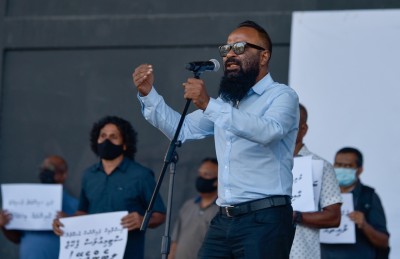 ކެފޭ/ރެސްޓޯރެންޓްތަކުގެ ވެރިންގެ ކަންބޮޑުވުންތައް އޮއްސާލައިފި