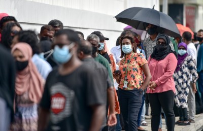 ކޮވިޑް ޖެހުނު މީހުން ރަށަށް، ދެ ޑޯޒް ޖެހި މީހުންނަށް މާޔޫސްކަން!