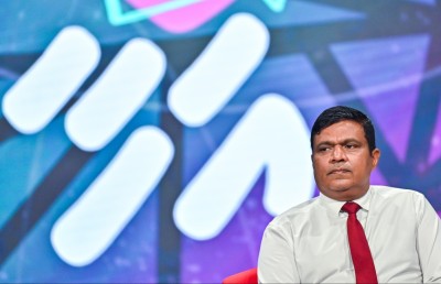 700 ފޭކް ޑޮމެއިން ނަމްބަރު ހުރީ ވިއްކާފައި، ގާނޫނުގެ ތެރެއަށް ފައްތަނީ!