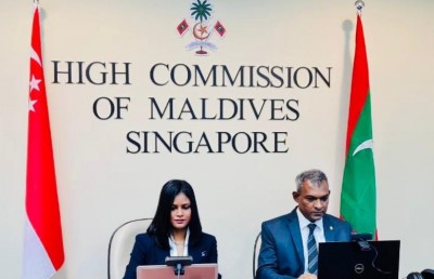 ސިންގަޕޫރުގެ ޓޫރިސްޓުންނަށް ރާއްޖެ ހުޅުވާލުމާ ބެހޭ ގޮތުން މަޝްވަރާކޮށްފި