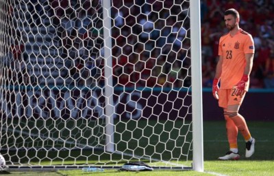 ގޯސް ހެދުނު ކީޕަރަށް ސްޕެއިނުން ކުރީ އާދަޔާ ހިލާފު އިތުބާރެއް