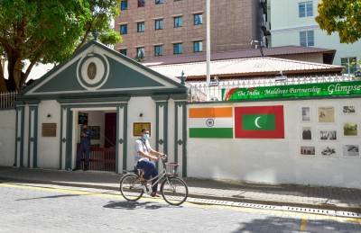 މީޑިއާތަކަށް ފިޔަވަޅު އަޅަން އެދުމުން އިންޑިއާގެ ހައި ކޮމިޝަނަށް ފާޑުކިޔުން!