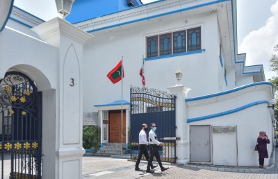 އުމުރުދުވަހުގެ ޖަލު ހުކުމުން ސަލާމަތްވީ ފުލުހުންނާ ހެދި؟