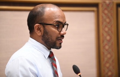 އިންކަމް ޓެކްސް މާފުކޮށްދިނުމުގެ ބާރު ދެނީ ބޮޑެތި މަޝްރޫއުތަކަށް ފަސޭހަ އަށް: އަމީރު