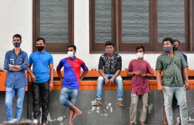 ރާއްޖެ އިން ބޭރުން އަންނަ ބިދޭސީން ކަރަންޓީނުވާނެ ތަންތަން ހޯދަނީ