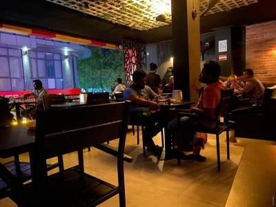 ކާފިއު ނޫން ވަގުތުތަކުގަ ކެފޭ ރެސްޓޯރެންޓުތަކުގައި ޑައިން އިންއަށް ހުއްދަ ދީފި