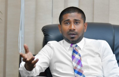 މަހުލޫފުގެ ހޫނު ޖަވާބުތައް: ގައިގައި ޖަހައިފި، އެހެންވެ ދުލެއް ނެތް!