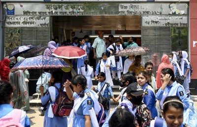 ބަންގްލަދޭޝްގައި ހޫނު މަޑުވުމުން ސްކޫލްތައް އަލުން ހުޅުވައިފި