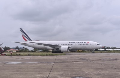 އެއާ ފްރާންސުން ރާއްޖެ އާއި ލަންކާއާ ދެމެދު ދަތުރު ފަށަނީ