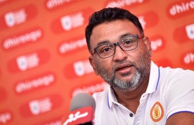 ލަންކާ ގައި ތަށި ހޯދި ދިވެހި ކޯޗަށް ރާއްޖޭގެ ފުޓްބޯޅައިގެ އޮނިގަނޑު ރޭވުން