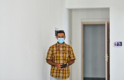 ހުސެން: ބަދަލުވާން ޖެހެނީ އެއް ދަރިފުޅާ އަލްވަދާއު ކިޔާފައި!