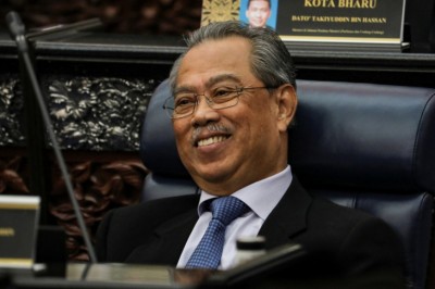 މެލޭޝިއާގެ އެންމެ ބޮޑު ޕާޓީން ބޮޑުވަޒީރަށް ކުރި ތާއިދު އަނބުރާ ގެންގޮސްފި