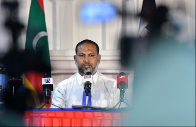 ކޯލިޝަނުން ވެރިކަން ކުރާއިރު ދޫދީގެން ސިޔާސީ މަސައްކަތް ނުކުރާ ނަމަ ފާގަތި މުސްތަގުބަލެއް ނެތް: އިމްރާން