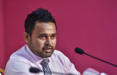 ބަރުލަމާނީ ނިޒާމު ގެންނަން މަޝްވަރާ އަށް ދާނަން، ޔާމީން ދޫކޮށްލާ: އިދިކޮޅު
