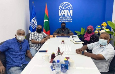 ކުނޑި އާއި ޝިމާދު އިންޓަނޭޝަނަލް މެޗަށް ލަންކާ އަށް