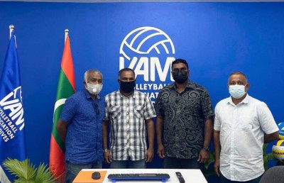 ކުނޑި އާއި ޝިމާދު އިންޓަނޭޝަނަލް މެޗަށް ލަންކާ އަށް