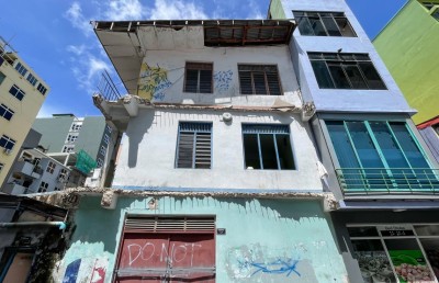 މާލޭގެ ގެއަކުން ބައިބައި ވެއްޓޭތާ އެތައް ދުވަހެއް، ހިސާބުގަނޑުގައި ޝަކުވާ!