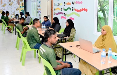 ބިދޭސީންގެ މައްސަލަ ކޮޅެއްގައި ޖެއްސުން: ސަރުކާރުގެ ބޮޑު އަމާޒެއް!