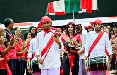 ދީމާ އަށް ޓަކައި؛ ބަންޑުންކޮށްލީ ލޯތްބާއި އިހްތިރާމާ ގަދަރު