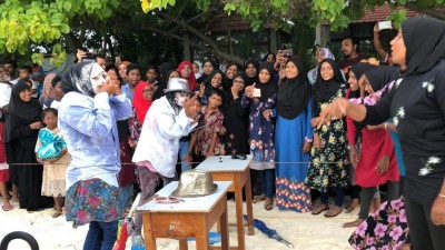 ކުޑަފަރީ އީދު ކުޅިވަރު: ބިދޭސީންވެސް އުފަލުގައި ބައިވެރި ކުރަނީ!