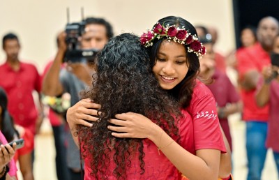 ދީމާ އަށް ޓަކައި؛ ބަންޑުންކޮށްލީ ލޯތްބާއި އިހްތިރާމާ ގަދަރު