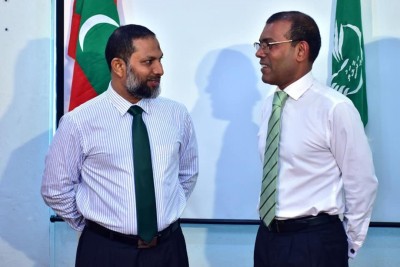 ނަޝީދު އުޅެނީ ސިޔާސީ މަންފާތަކެއް ހާސިލްކުރުމުގެ ދަހިވެތިކަމުގައި: އަދާލަތު