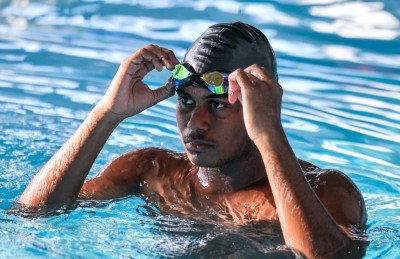 އެއް ދުވަސްތެރޭ ދެ ފަހަރަށް 100 މީޓަރުގެ ބަޓަފްލައި ރެކޯޑް ރިހާން މުގުރާލައިފި