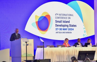 އިޒްރޭލުގެ ލާއިންސާނީ އަމަލުތައް ކުށްވެރިކޮށް، އަޑުއުފުލަން ސިޑްސްގެ ގައުމުތަކަށް ރައީސް ގޮވާލައްވައިފި