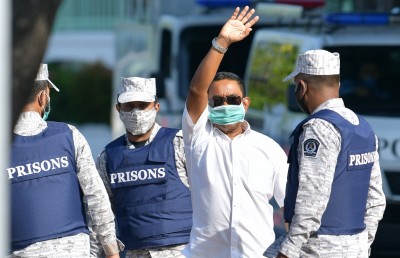 އާ ރަށުގެ މައްސަލައިން ޔާމީންގެ ވަކީލުން ތަނާޒުލްވެއްޖެ