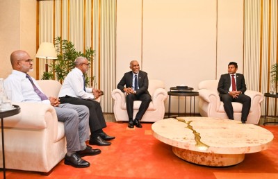 ސިޑްސް ކޮންފަރެންސަށް ރައީސް ފުރާވަޑައިގެންފި