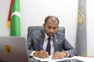 އެވިޑު ކޮލެޖާއެކު އައްޑޫ ފްލައިން ސްކޫލްގެ މަސައްކަތު ދުވެލި އެތައް ގުނައެއް ކުރިއަށް ޖެހިލައިފި