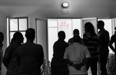 ފާނަ މަސްވެރިކަމަށް މޫދަށް އެރި އުޅުނު މީހެއްގެ ގައިމަތިން ލޯންޗެއް ގޮސް މީހަކު މަރުވެއްޖެ